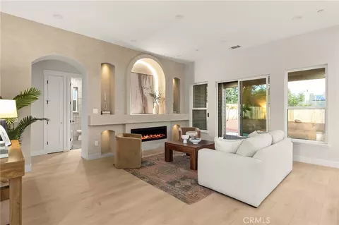 Living - 230 Redbud, Paradise, CA 95969 photo 2 of 8