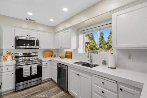 Kitchen - 13899 Garner Ln, Chico, CA 95973 photo 1 of 5