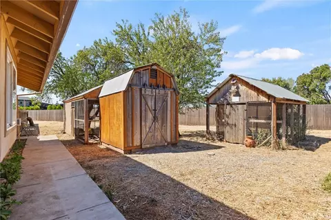 Exterior - 13899 Garner Ln, Chico, CA 95973 photo 12 of 15