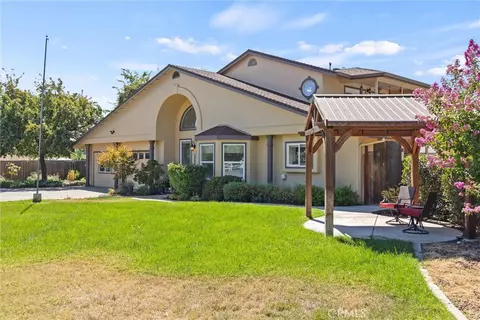 Exterior - 13899 Garner Ln, Chico, CA 95973 photo 3 of 15