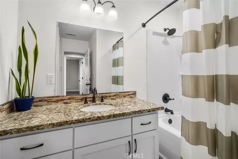 Bath - 474 Castle, Paradise, CA 95969 photo 2 of 2