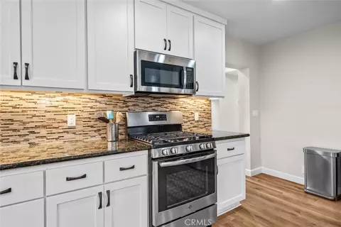 Kitchen - 474 Castle, Paradise, CA 95969 photo 6 of 8