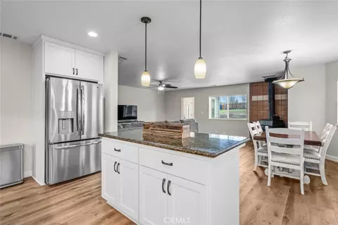 Kitchen - 474 Castle, Paradise, CA 95969 photo 8 of 8
