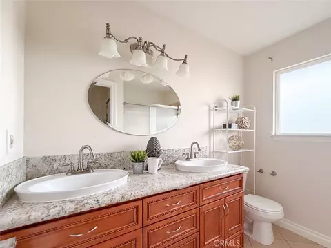 Bath - 951 Madrone, Chico, CA 95926 photo 2 of 3