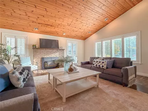 Living - 951 Madrone, Chico, CA 95926 photo 3 of 5