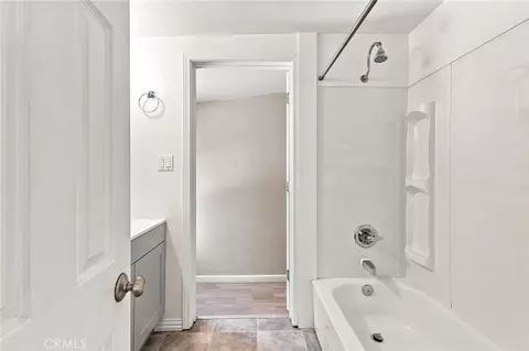 Bath - 482 E 5th Ave, Chico, CA 95926 photo 2 of 2