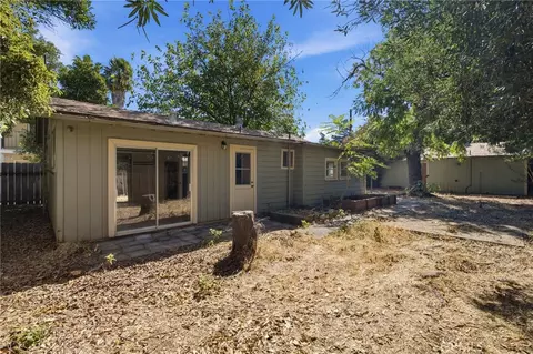 Exterior - 482 E 5th Ave, Chico, CA 95926 photo 4 of 7