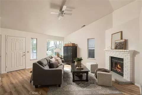 Living - 3 Delaware Dr, Chico, CA 95973 photo 4 of 4
