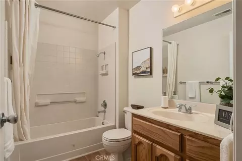 Bath - 3 Delaware Dr, Chico, CA 95973 photo 3 of 3