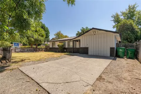 Exterior - 827 W 2nd Ave, Chico, CA 95926 photo 4 of 9
