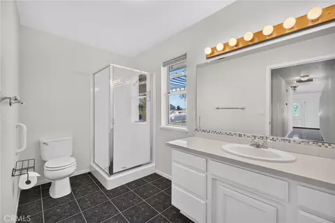 Bath - 2905 Harden Ave, Corning, CA 96021 photo 1 of 8