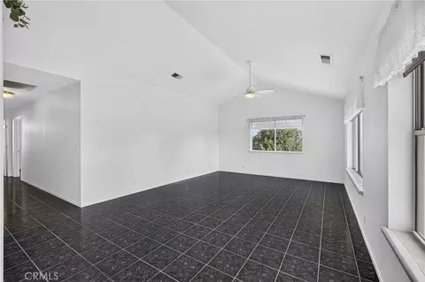 Living - 2905 Harden Ave, Corning, CA 96021 photo 2 of 6