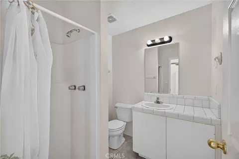 Bath - 2905 Harden Ave, Corning, CA 96021 photo 6 of 8