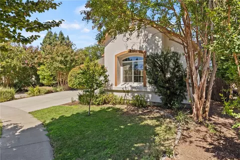 Exterior - 159 Mandalay Ct, Chico, CA 95973 photo 4 of 10