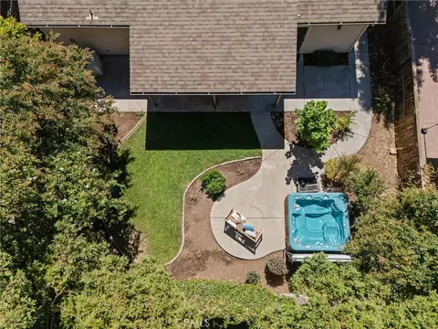 Exterior - 159 Mandalay Ct, Chico, CA 95973 photo 2 of 10