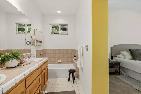Bath - 159 Mandalay Ct, Chico, CA 95973 photo 1 of 4