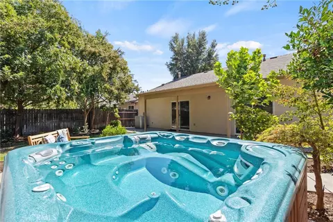 Exterior - 159 Mandalay Ct, Chico, CA 95973 photo 9 of 10