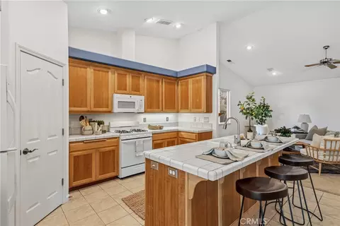 Kitchen - 159 Mandalay Ct, Chico, CA 95973 photo 2 of 7