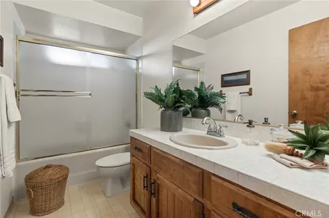 Bath - 9632 Mcanarlin, Durham, CA 95938 photo 4 of 4