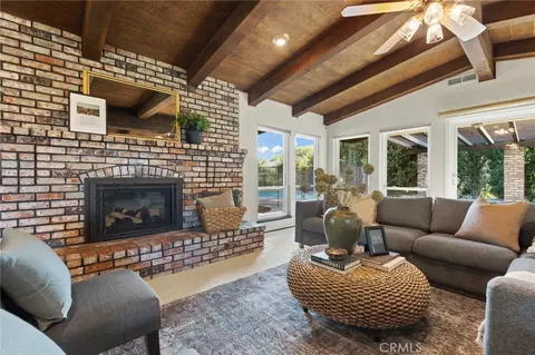 Living - 9632 Mcanarlin, Durham, CA 95938 photo 2 of 4