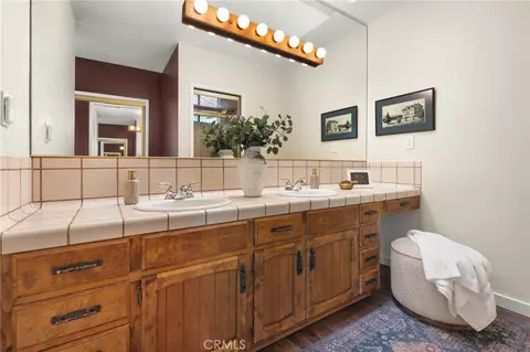 Bath - 9632 Mcanarlin, Durham, CA 95938 photo 2 of 4
