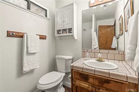 Bath - 9632 Mcanarlin, Durham, CA 95938 photo 1 of 4