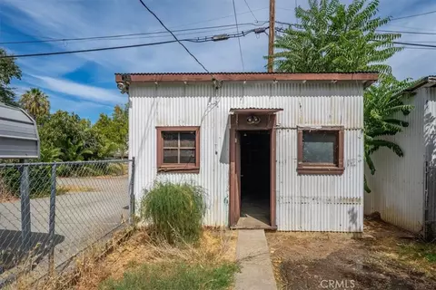 Exterior - 524 Madison St, Red Bluff, CA 96080 photo 5 of 14