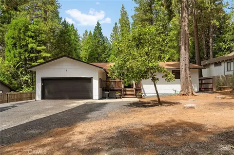 14043 Creston Rd, Magalia, CA 95954