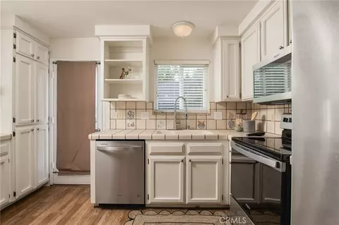Kitchen - 30 Burkeshire Ct, Chico, CA 95926 photo 3 of 3