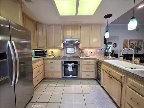 Kitchen - 2368 Sausalito St, Chico, CA 95928 photo 2 of 4