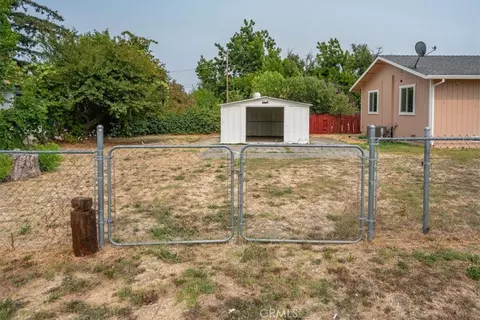 Exterior - 102 Ventura Ave, Gerber, CA 96035 photo 3 of 4