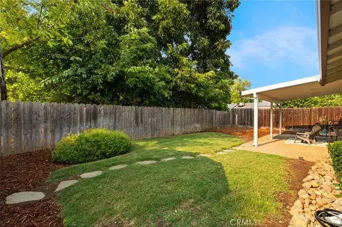 Exterior - 10 Brittany Ln, Chico, CA 95926 photo 8 of 8