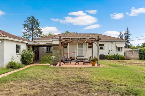 Exterior - 319 S Merrill Ave, Willows, CA 95988 photo 4 of 8
