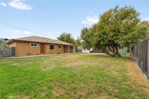 Exterior - 219 Vine St, Willows, CA 95988 photo 7 of 10