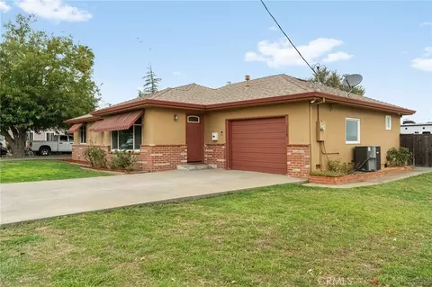 Exterior - 219 Vine St, Willows, CA 95988 photo 2 of 10