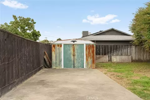 Exterior - 219 Vine St, Willows, CA 95988 photo 8 of 10