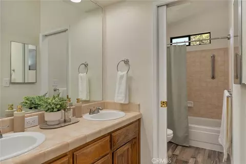 Bath - 91 Elderberry Ct, Chico, CA 95928 photo 2 of 2