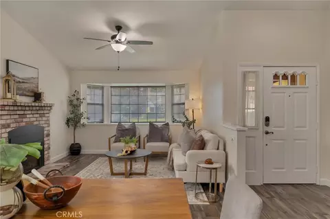 Living - 91 Elderberry Ct, Chico, CA 95928 photo 2 of 5
