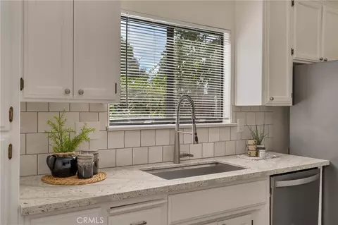 Kitchen - 91 Elderberry Ct, Chico, CA 95928 photo 3 of 5