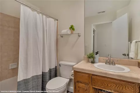 Bath - 91 Elderberry Ct, Chico, CA 95928 photo 1 of 2