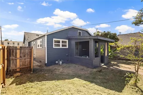 Exterior - 139 S Murdock Ave, Willows, CA 95988 photo 4 of 6