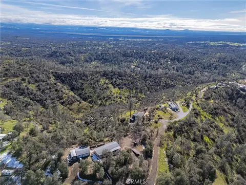 View/Area - 14091 Highview Trl, Redding, CA 96003 photo 8 of 10