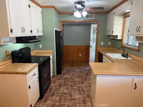 Kitchen - 1008 Franzel, Red Bluff, CA 96080 photo 2 of 2