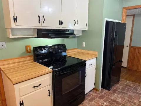 Kitchen - 1008 Franzel, Red Bluff, CA 96080 photo 1 of 2