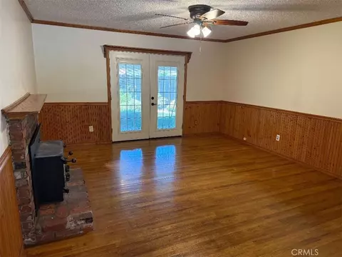 Living - 1008 Franzel, Red Bluff, CA 96080 photo 2 of 2