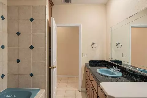 Bath - 14898 Eagle Ridge Dr, Forest Ranch, CA 95942 photo 7 of 9