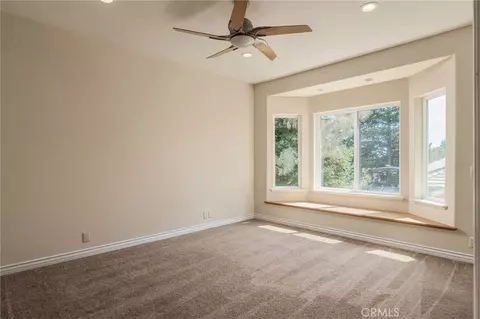 Bedroom - 14898 Eagle Ridge Dr, Forest Ranch, CA 95942 photo 5 of 6