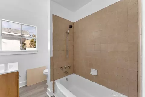 Bath - 2634 Lanning, Redding, CA 96001 photo 1 of 4