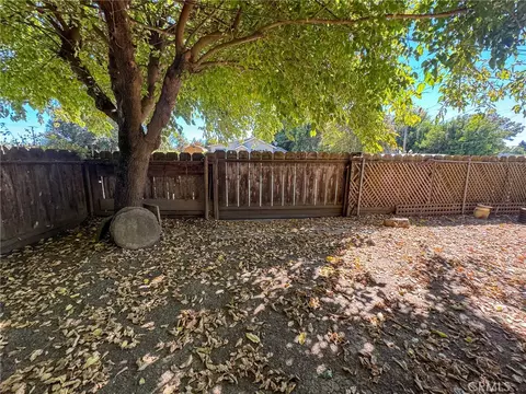 Exterior - 117 Sierra St, Willows, CA 95988 photo 4 of 7