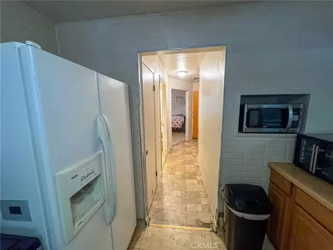 Entry Way - 117 Sierra St, Willows, CA 95988 photo 1 of 2